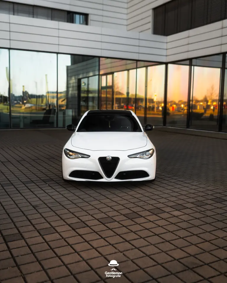 Alfa Romeo Gulietta Weiß Tiefergelegt Tuning Sonnenuntergang