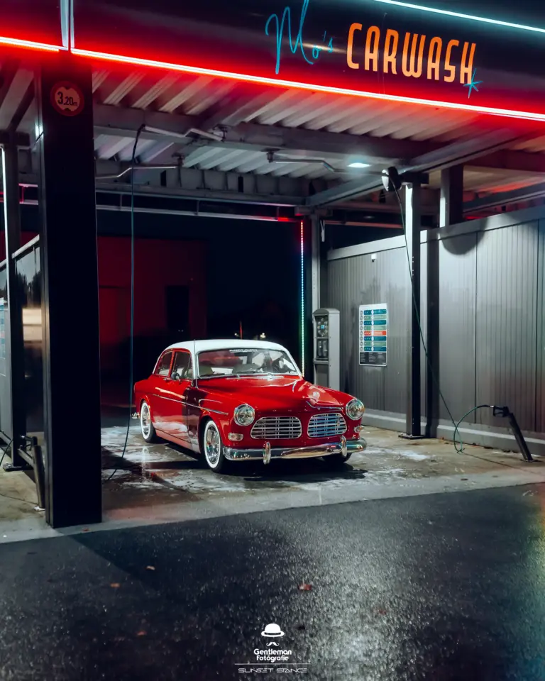 Volvo Amazon Rot SB Wäsche Waschanlange Oldtimer