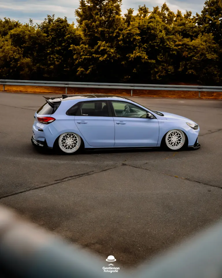Hyundai I30N Airride Luftfahrwerk Tiefergelegt Perfomance Blau Mr.custm Felgen