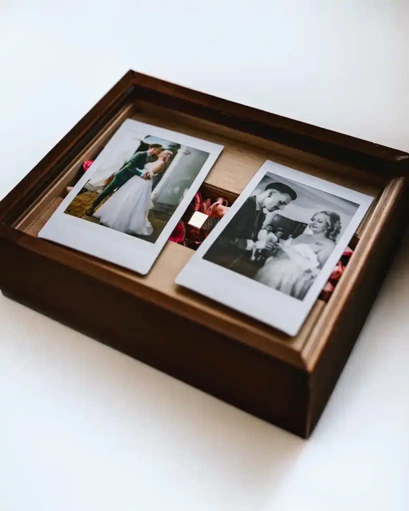 USB Holzbox Hochzeit Ehepaar Wedding Holzbraun Rose Pokariod InstaX
