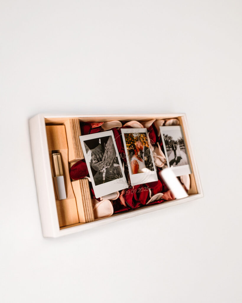 USB Holzbox Weiß Hochzeiten Rose Polariod Bild Wedding