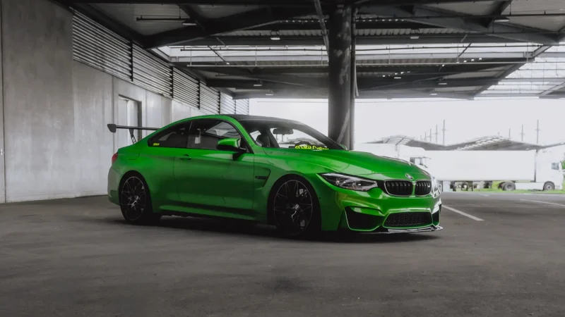 BMW M4 Metallic Grün Tief Tuning BMW M4 Metallic Grün Tief Tuning